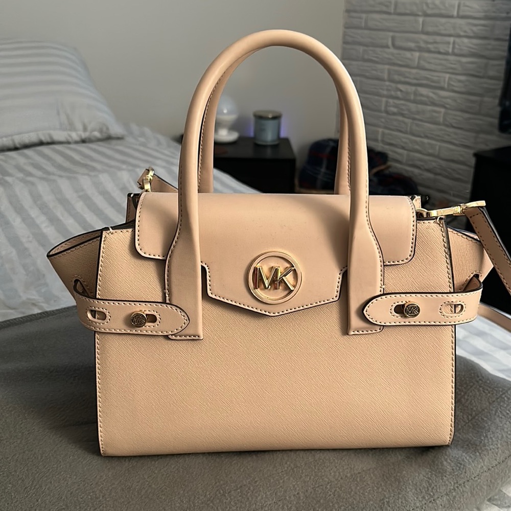Michael Kors -Carmen handbag in a creamy pink; Size: M